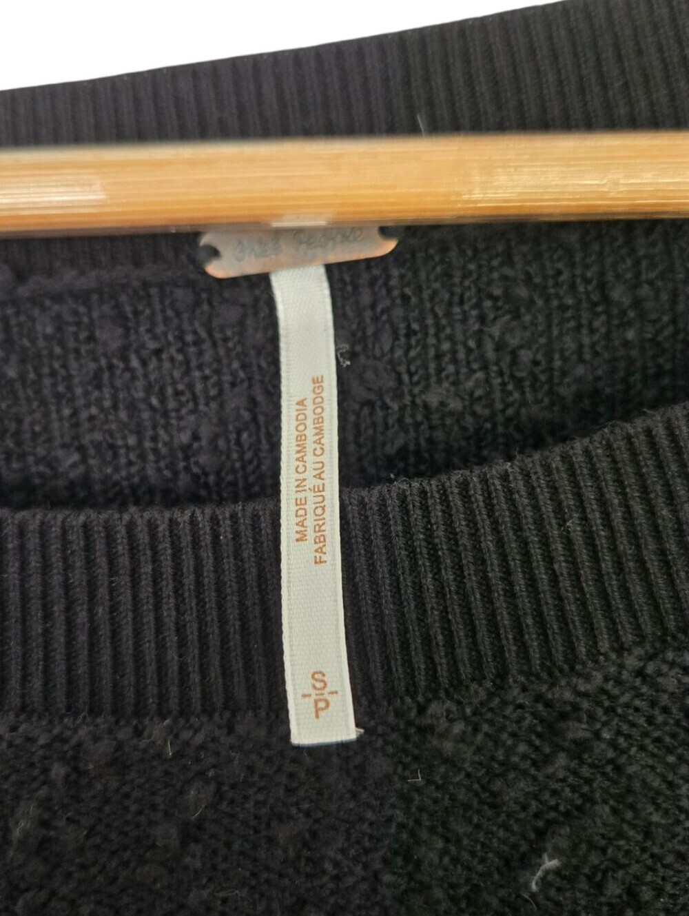 ✨ Free People Black Textured Knit Sweater Small ✨ - Picture 3 of 4